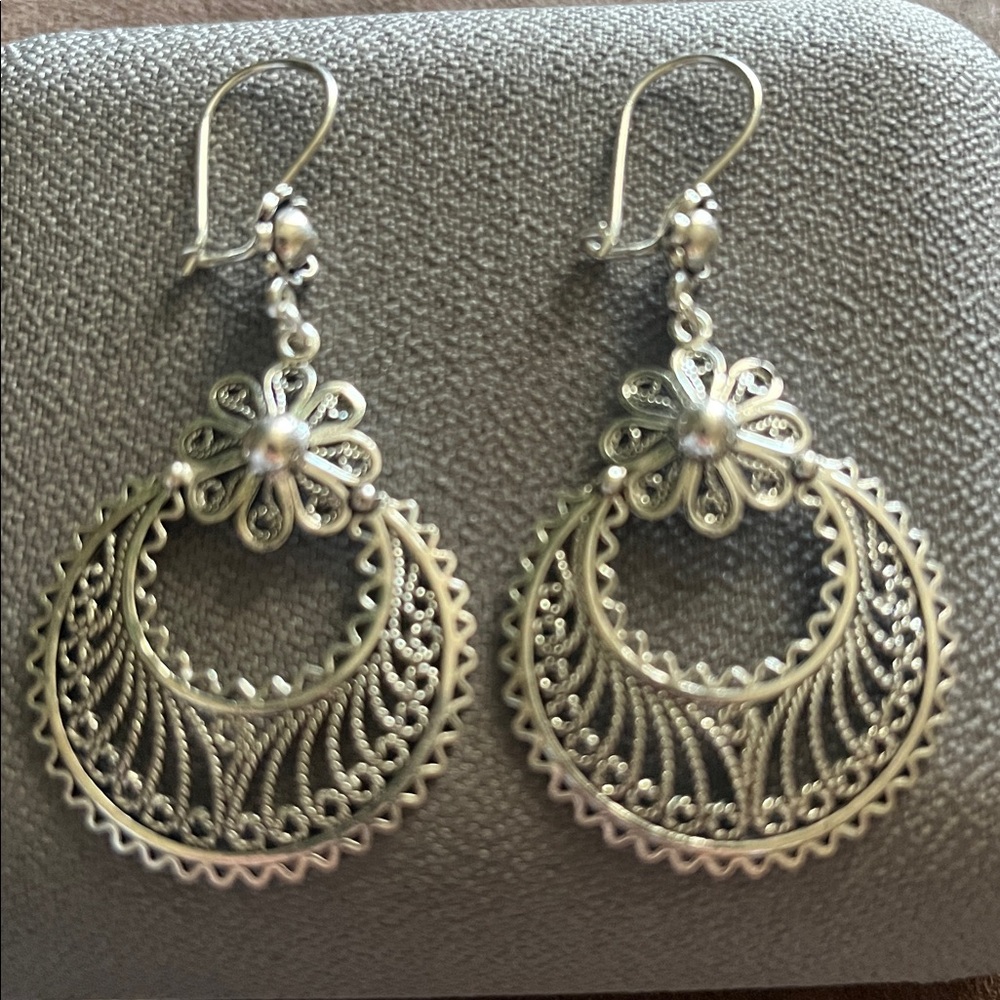 Sterling Silver Turkey Signed Filigree Crescent Moon Floral Dangle Earrings - Picture 3 of 11